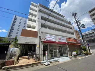 シャトー栄【3階】の外観