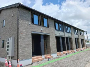 富山県富山市新庄北町【アパート】の外観