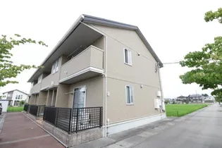 富山県砺波市杉木1丁目【アパート】の外観