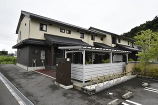 富山県富山市安養坊【アパート】の外観