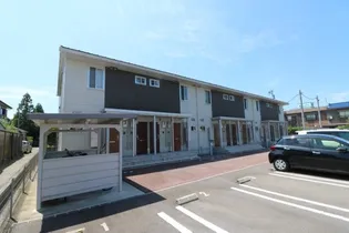 富山県富山市窪本町【アパート】の外観