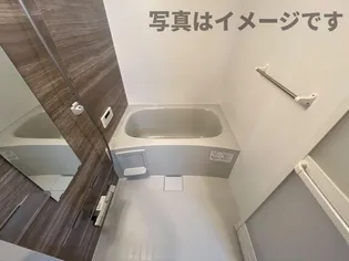 高岡市東下関新築アパート【2階】の風呂