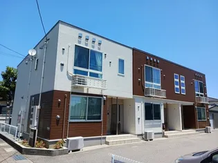 富山県小矢部市小矢部町【アパート】の外観