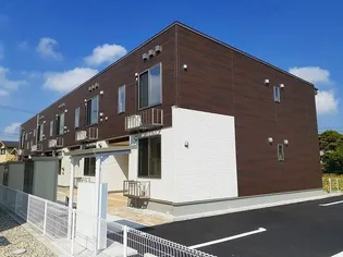 富山県砺波市中村【アパート】の外観