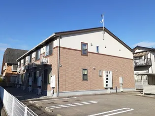 富山県高岡市能町【アパート】の外観