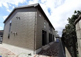 富山県富山市北代【アパート】の外観