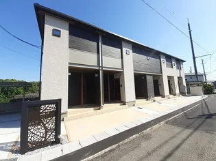 ラーゴム A【1階】の外観