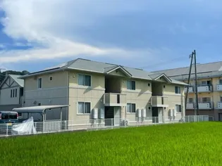 ラ トレーフルの画像