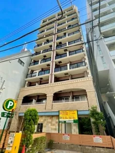 レジディア新宿御苑【7階】の外観