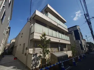 East IM【1階】の外観