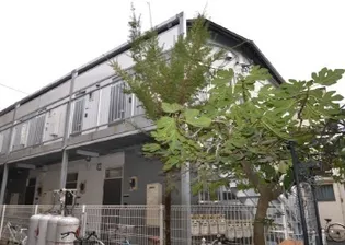 KAZU新宿【2階】の外観
