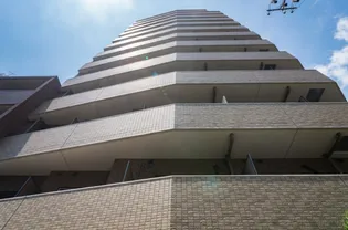 プレサンス新宿御苑前アルティメット【13階】の外観