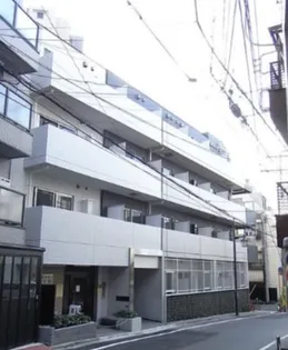 ステージファースト東新宿【2階】の外観