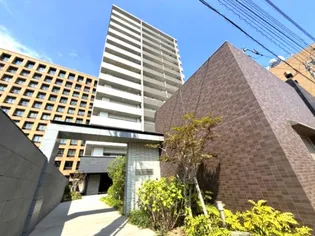 アルファステイツ県庁前の画像