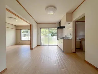 湯川ハイツ【4階】の外観