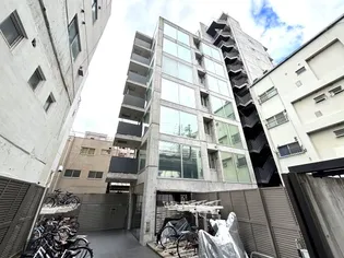 イーストヴィレッジ三宮【4階】の外観