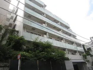 東京都新宿区舟町【マンション】の外観