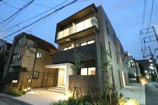 東京都新宿区北新宿1丁目【マンション】の外観