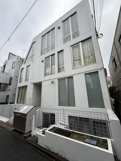 東京都新宿区北新宿3丁目【マンション】の外観