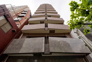 東京都新宿区住吉町【マンション】の外観