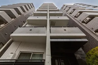 東京都新宿区下落合4丁目【マンション】の外観