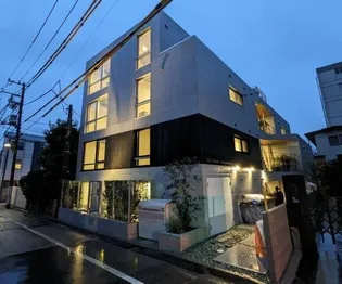 東京都新宿区西落合2丁目【マンション】の外観