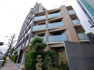 東京都世田谷区代田3丁目【マンション】の外観