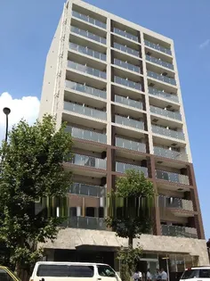 東京都新宿区弁天町【マンション】の外観