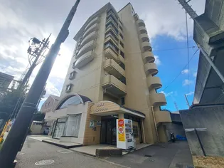 六軒家ロビンフラット【301号室】の外観