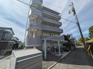 リバーサイド中村【101号室】の外観