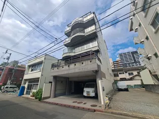 ツナダビルの画像