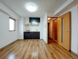 マリンパレット2【301号室】の居間