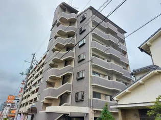 リバティ山越【302号室】の外観