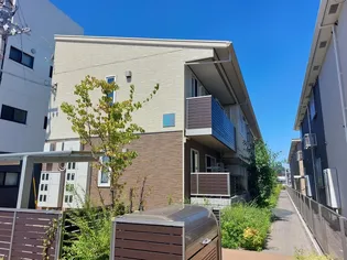 カルフール空港通の画像