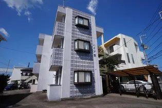 ハイツ紫【201号室】の外観