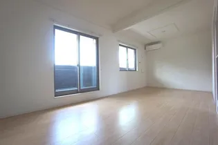 メリーゲート K【201号室】の居間