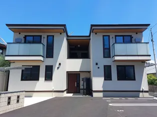 LAYOVER【105号室】の外観