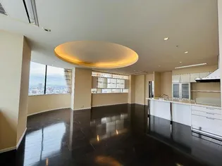 千種タワーヒルズ【23階】の居間