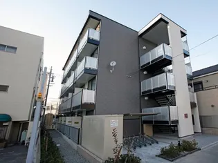 レオパレス西郊【3階】の外観