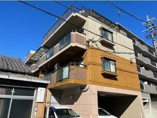 ファミーユ城西の画像