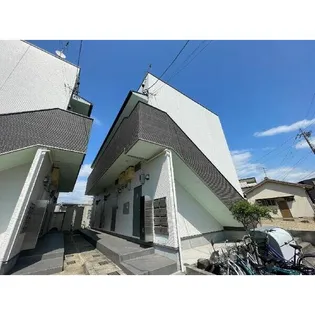 TROIS TOILESの画像