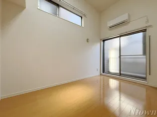 アイリス本陣【1階】の外観