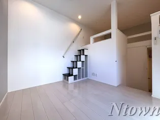 ディープリバー【1階】の外観