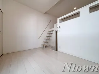 グランドゥール【2階】の外観