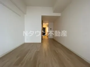 プレサンスジェネ丸の内【4階】の外観