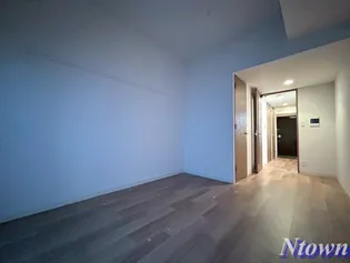 プレサンスジェネ丸の内【2階】の外観