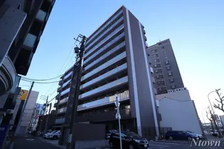 ディアレイシャス泉【8階】の外観