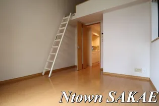 アソシア浅間【201号室】の外観