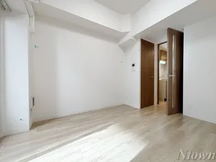 プレサンス丸の内城雅【5階】の外観