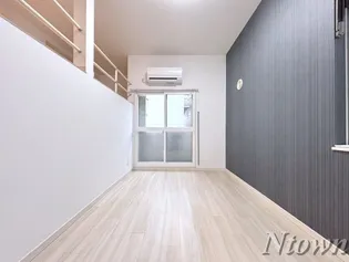 ボンヌール枇杷島【201号室】の居間